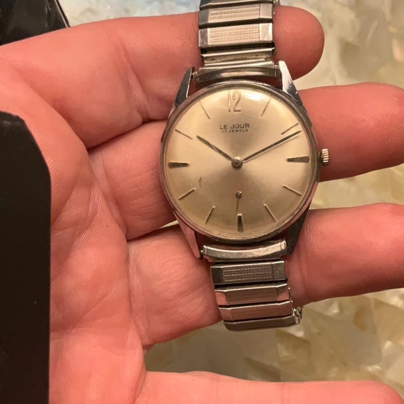 Vintage 1950s Le Jour Manual Swiss Watch Runs - Picture 6 of 6